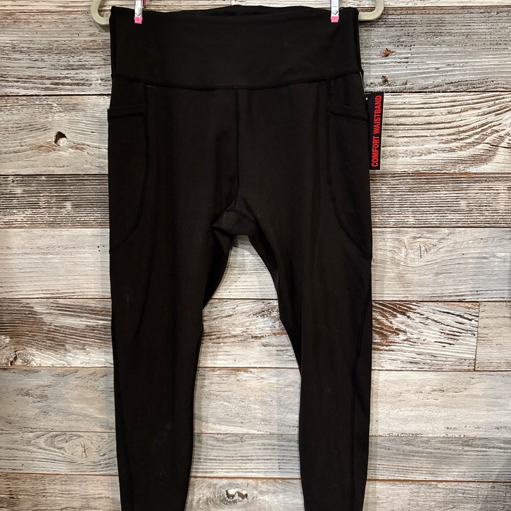 NWT Comfortable Black Women's Stretch Leggings with Pockets
